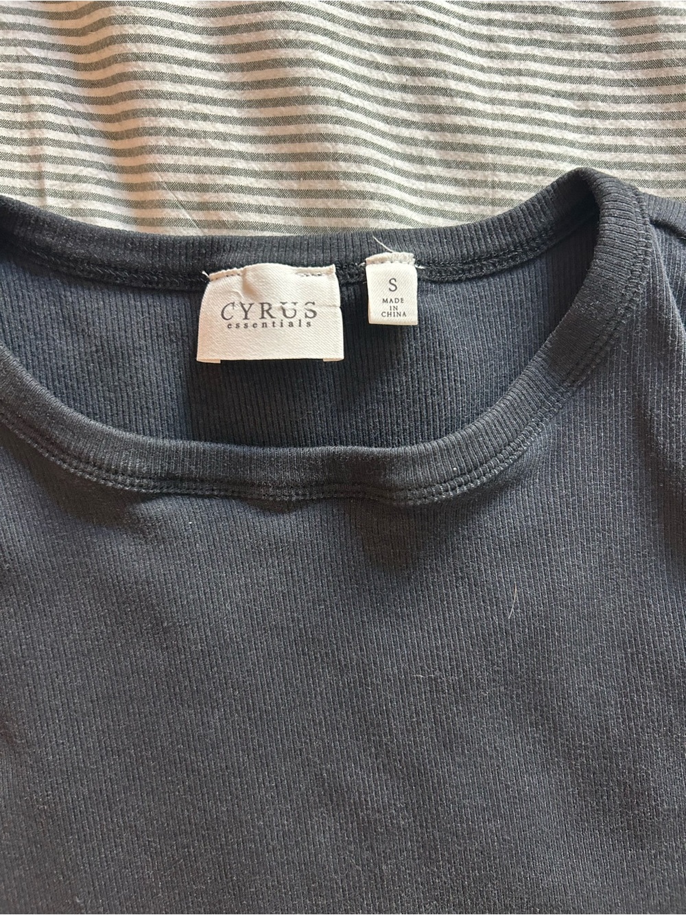 Cyrus Black Ribbed Tank Top - Picture 2 of 3